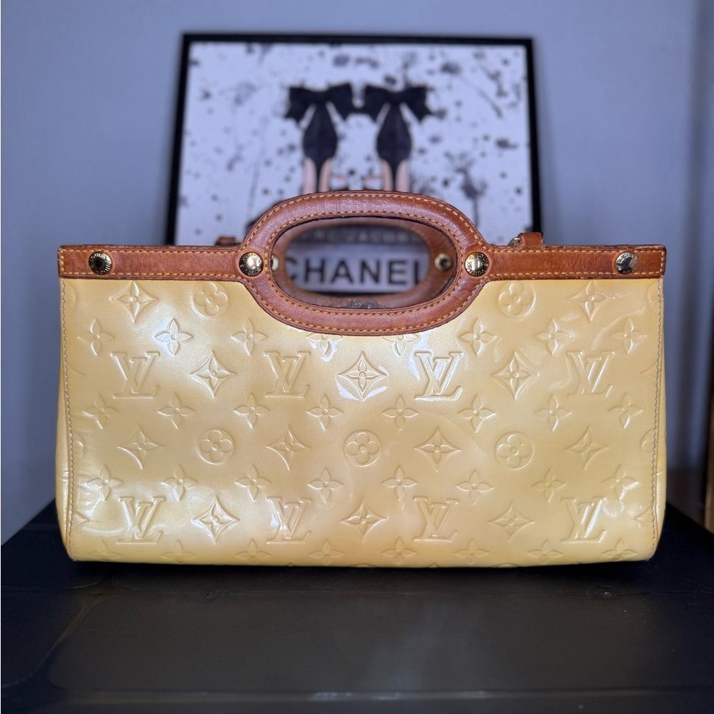 Louis Vuitton Yellow Vernis Roxbury Bag